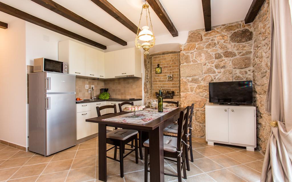 Apartman Bonaca Vrbnik Exterior foto